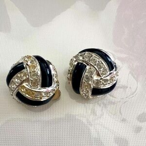 Vintage Black and Silver Knot Clip-on Earrings